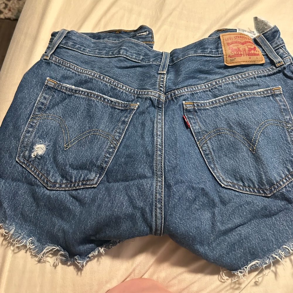 Levi’s short size 28
